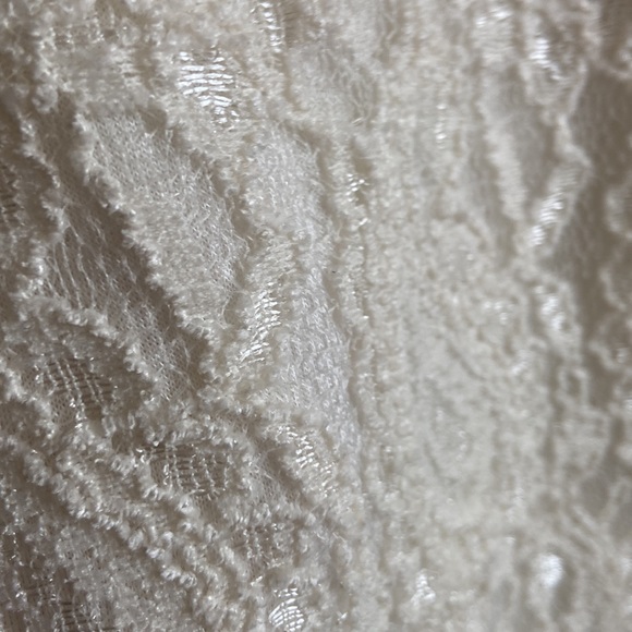 Pins and needles lace body con dress in size S - Picture 2 of 9